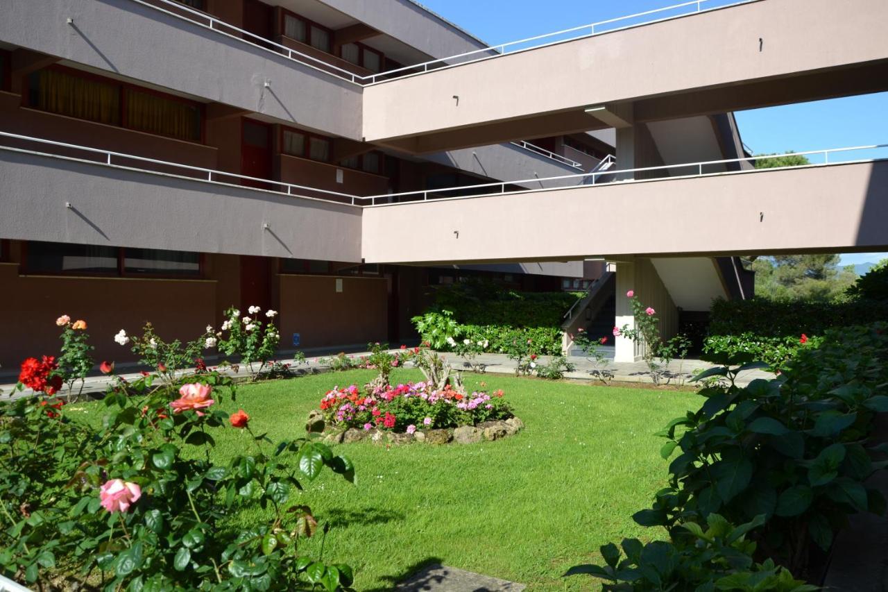 Apartments Via Dei Platani Marina Di Bibbona Extérieur photo